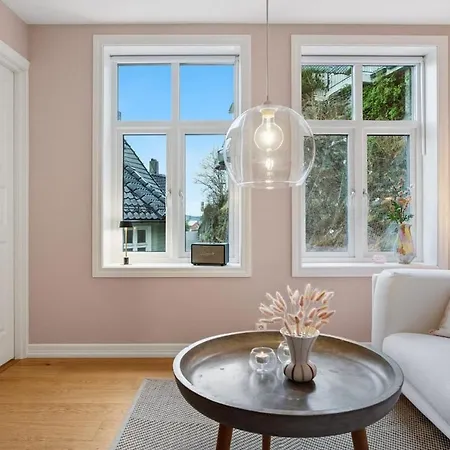 Charming With Stunning View * Bergen