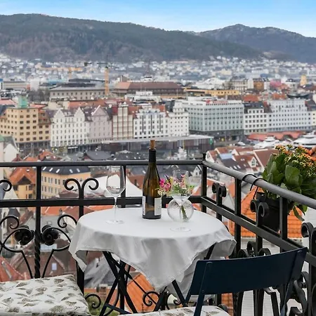 Apartment Charming With Stunning View Bergen