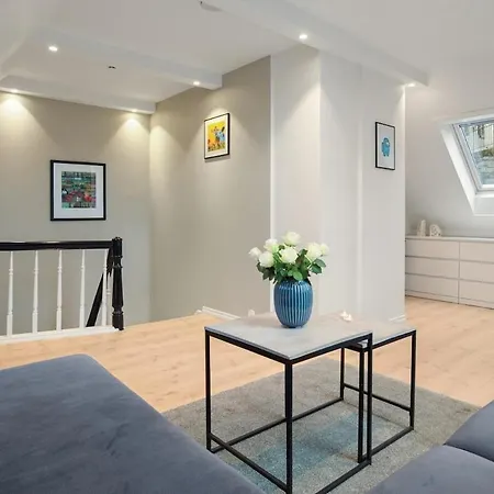 Charming With Stunning View