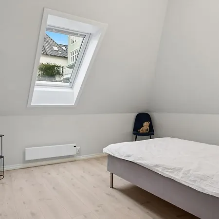 Charming With Stunning View Bergen